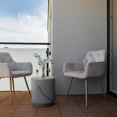Apartment Gold 24H Parking Piekary Airport Katowice Pyrzowice * Piekary Śląskie