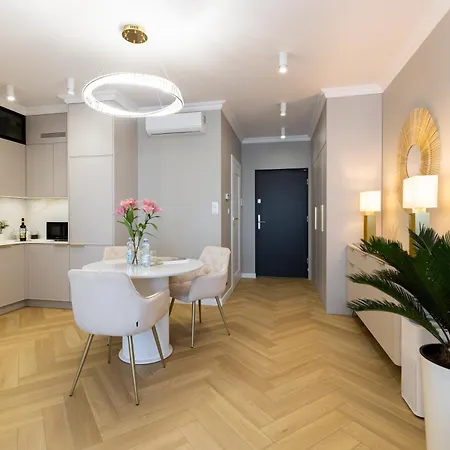 Apartment Gold 24H Parking Piekary Airport Katowice Pyrzowice Διαμέρισμα *